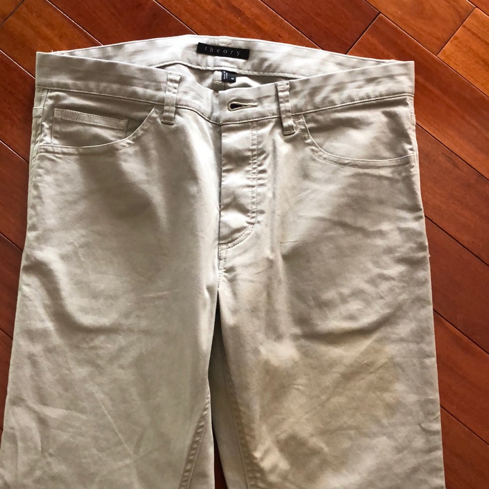 Men’s Theory khaki pants